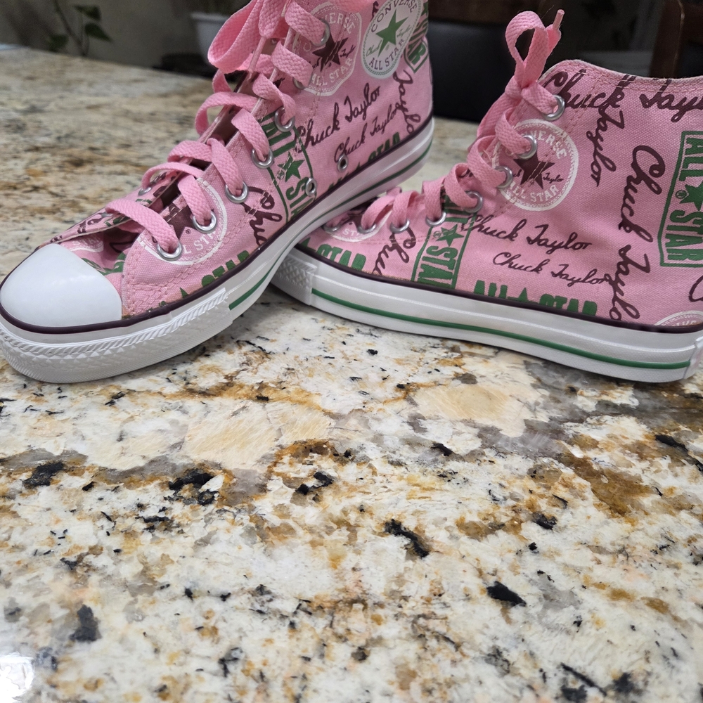 NWOB Converse Chuck Taylor High-Tops Repeated Logo Mens Size 8 Womens Size 10 - Picture 2 of 9